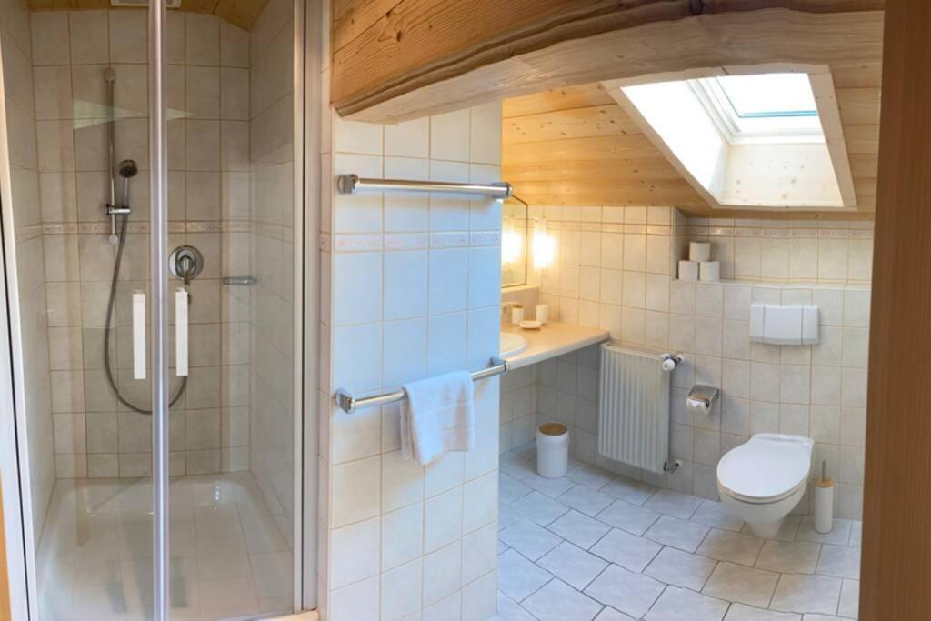 Gemuetliche Ferienwohnung Im Dg Am Tegernsee - Bergblick, Ruhe & Ganz Viel Platz Bad Wiessee Exteriör bild
