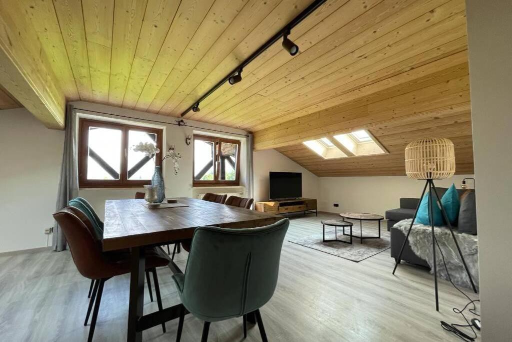 Gemuetliche Ferienwohnung Im Dg Am Tegernsee - Bergblick, Ruhe & Ganz Viel Platz Bad Wiessee Exteriör bild